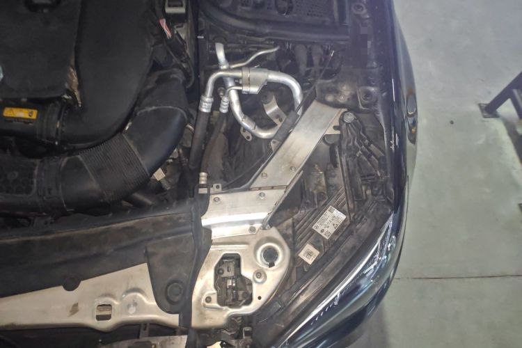 Used Mercedes-Benz E-Class 2021 Restyled E 300 L Sporty and Stylish Edition Engine Bay Left
