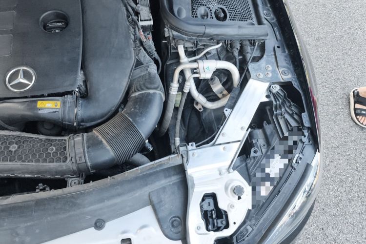 Used Mercedes-Benz E-Class 2021 Facelift E 260 L Engine Bay Left