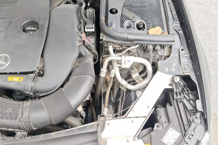 Used Mercedes-Benz E-Class 2021 E 300 L Sport Luxury Edition Engine Bay Left