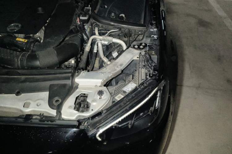 Used Mercedes-Benz E-Class 2021 E 300 L Sport Luxury Edition Engine Bay Left