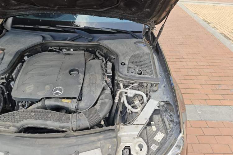 Used Mercedes-Benz E-Class 2021 E 300 L Premium Edition Engine Bay Left
