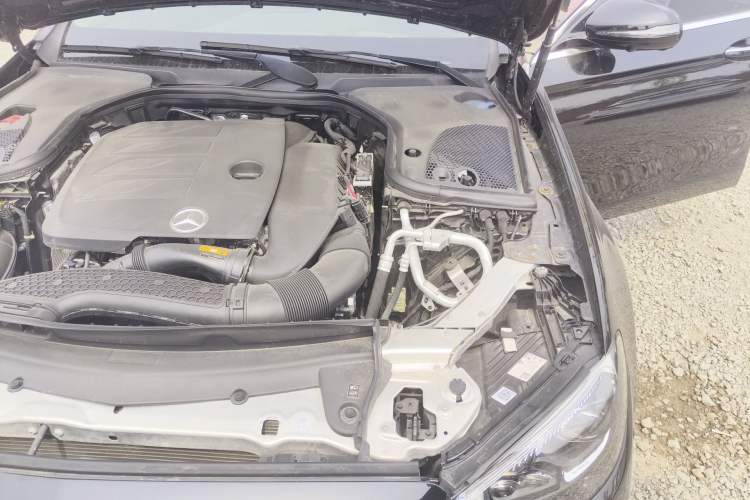 Used Mercedes-Benz E-Class 2021 E 300 L Sport Premium Edition Engine Bay Left