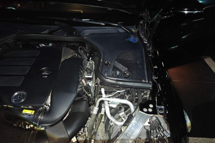 Used Mercedes-Benz E-Class 2021 Restyled E 300 L Luxury Edition Engine Bay Left