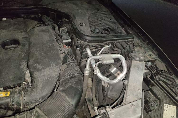 Used Mercedes-Benz E-Class 2021 Updated E 260 Fashion Sport Edition Engine Bay Left