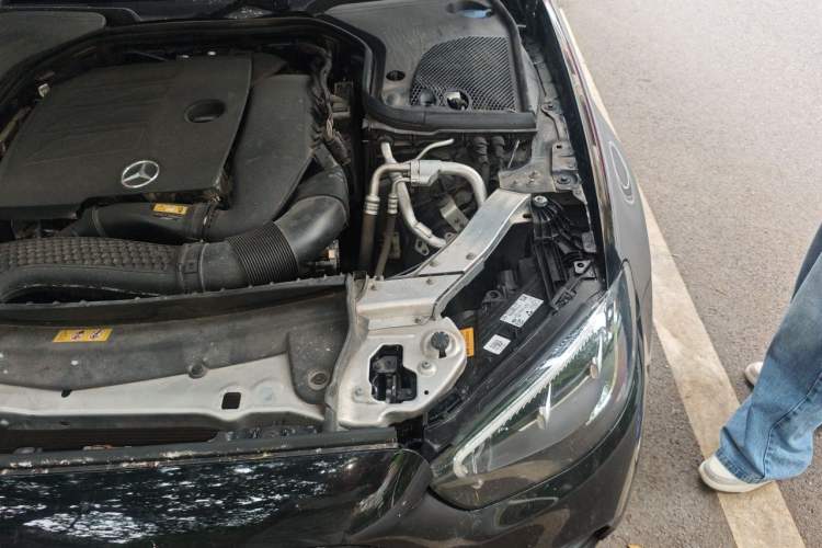 Used Mercedes-Benz E-Class 2021 E 300 L Sport Luxury Edition Engine Bay Left