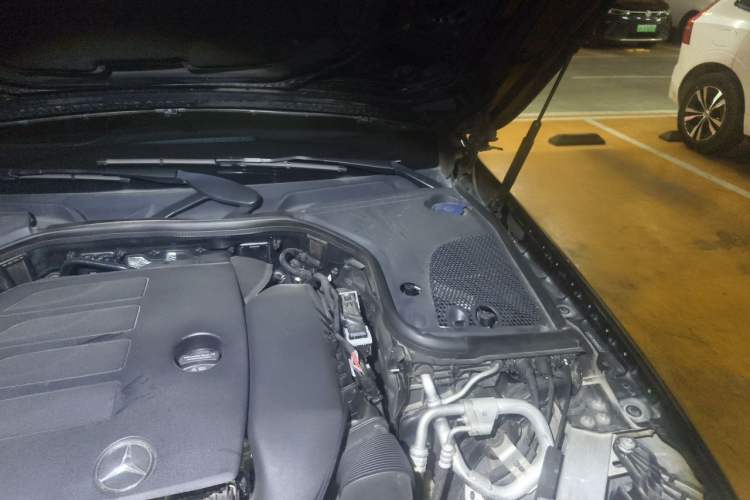 Used Mercedes-Benz E-Class 2021 E 300 L Stylish Model Engine Bay Left
