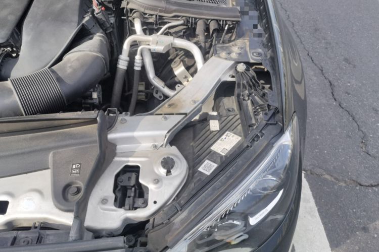 Used Mercedes-Benz E-Class 2021 E 300 L Sport Premium Edition Engine Bay Left