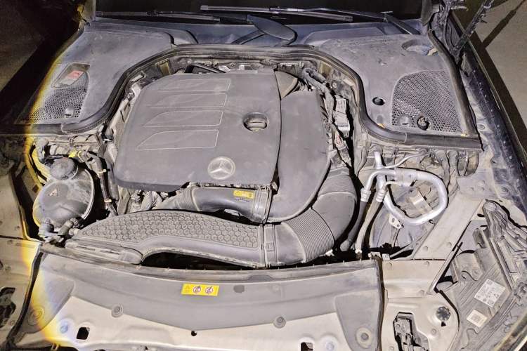 Used Mercedes-Benz E-Class 2021 E 300 L Stylish Model Engine Bay Left
