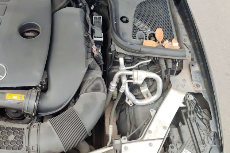 Used Mercedes-Benz E-Class 2021 Facelift E 260 L Engine Bay Left