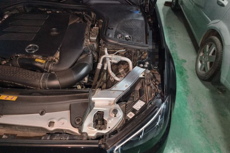 Used Mercedes-Benz E-Class 2021 Restyled E 300 L Luxury Edition Engine Bay Left