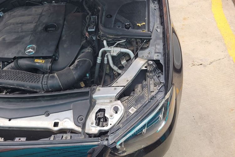Used Mercedes-Benz E-Class 2021 E 300 L Luxury Model Engine Bay Left