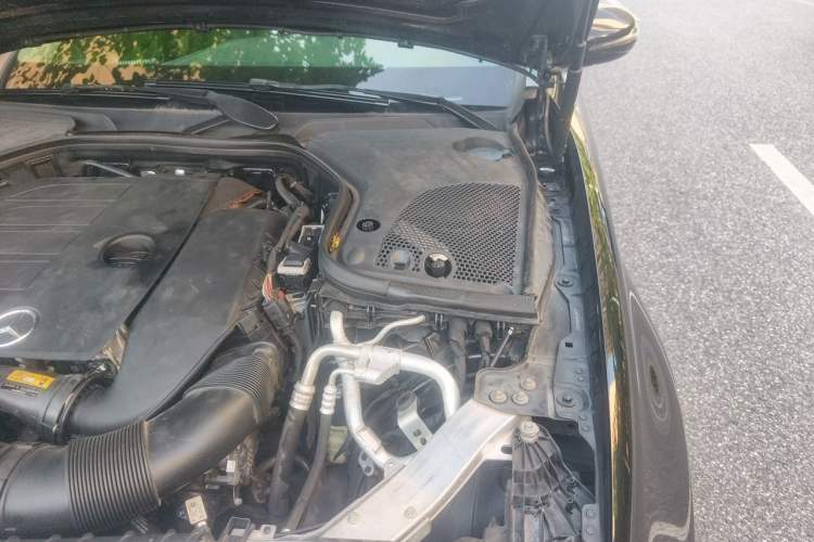 Used Mercedes-Benz E-Class 2021 Facelift E 260 L Engine Bay Left