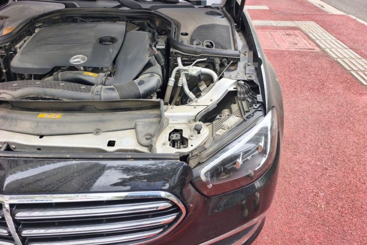 Used Mercedes-Benz E-Class 2021 Facelift E 300 L Stylish Edition Engine Bay Left