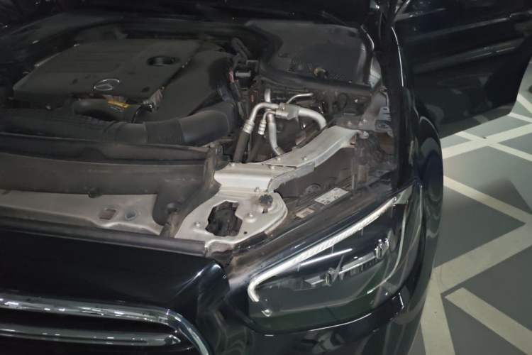 Used Mercedes-Benz E-Class 2021 E 300 L Luxury Model Engine Bay Left