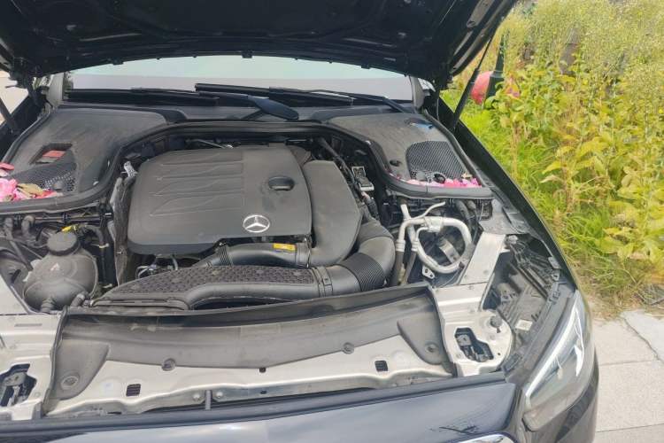 Used Mercedes-Benz E-Class 2021 Facelift E 260 L Engine Bay Left