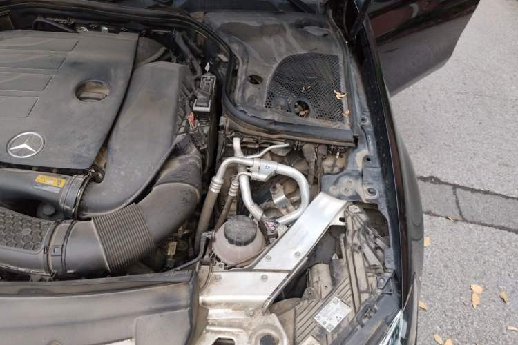 Used Mercedes-Benz E-Class 2021 E 260 L Sport Edition Engine Bay Left