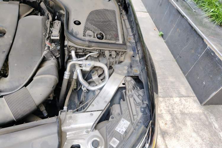 Used Mercedes-Benz E-Class 2021 Facelift E 300 L Stylish Edition Engine Bay Left