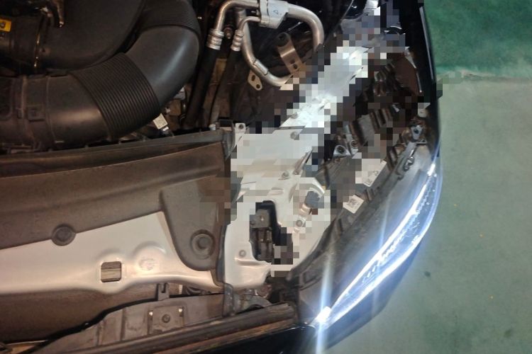 Used Mercedes-Benz E-Class 2021 Restyled E 300 L Sporty and Stylish Edition Engine Bay Left