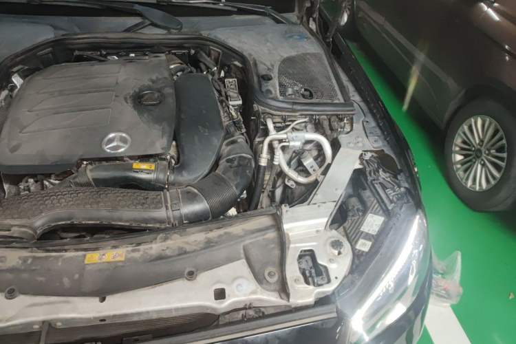 Used Mercedes-Benz E-Class 2021 Restyled E 300 L Luxury Edition Engine Bay Left