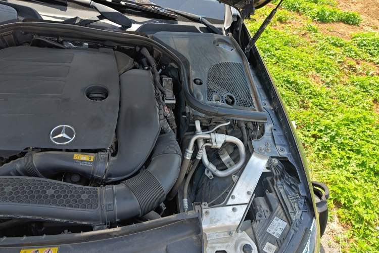 Used Mercedes-Benz E-Class 2021 E 300 L Luxury Model Engine Bay Left