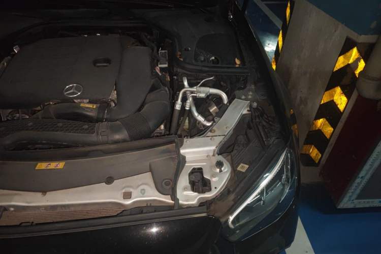 Used Mercedes-Benz E-Class 2021 Restyled E 300 L Luxury Edition Engine Bay Left