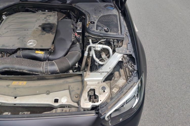 Used Mercedes-Benz E-Class 2021 Restyled E 300 L Luxury Edition Engine Bay Left