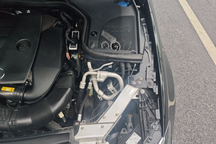Used Mercedes-Benz E-Class 2021 E 300 L Sport Luxury Edition Engine Bay Left