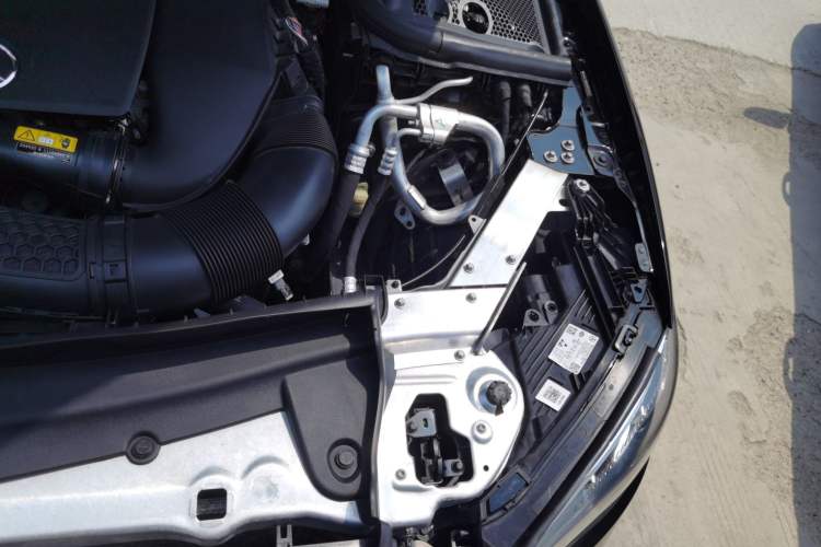 Used Mercedes-Benz E-Class 2021 Facelift E 300 L Stylish Edition Engine Bay Left