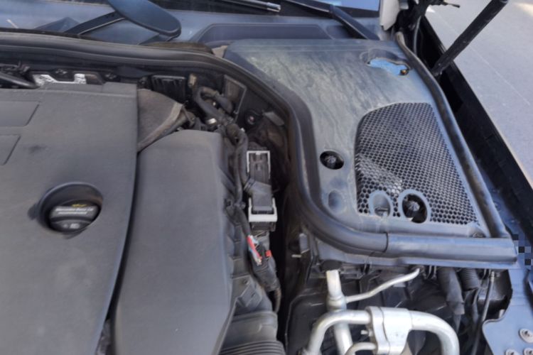 Used Mercedes-Benz E-Class 2021 Facelift E 300 L Stylish Edition Engine Bay Left