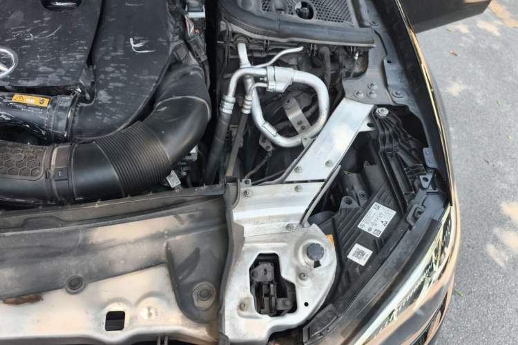 Used Mercedes-Benz E-Class 2021 Facelift E 260 L Sport Edition Engine Bay Left
