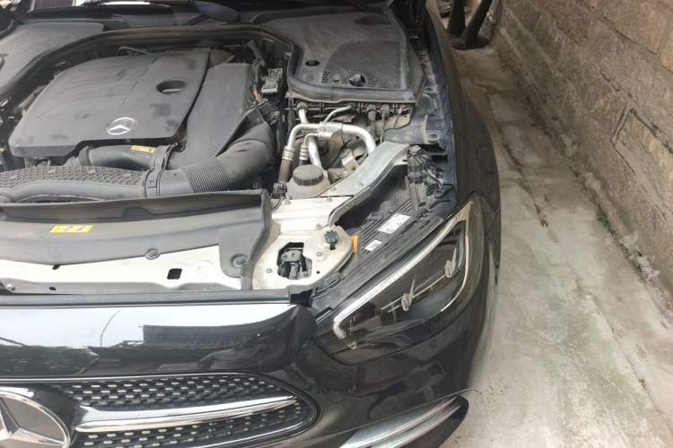 Used Mercedes-Benz E-Class 2021 E 260 L Engine Bay Left