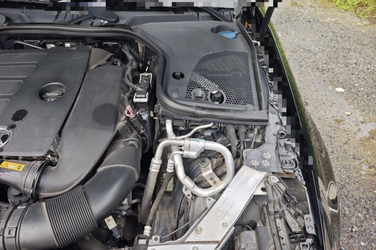 Used Mercedes-Benz E-Class 2021 Restyled E 300 L Luxury Edition Engine Bay Left