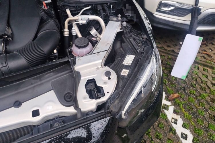 Used Mercedes-Benz E-Class 2021 E 260 L Sport Edition Engine Bay Left