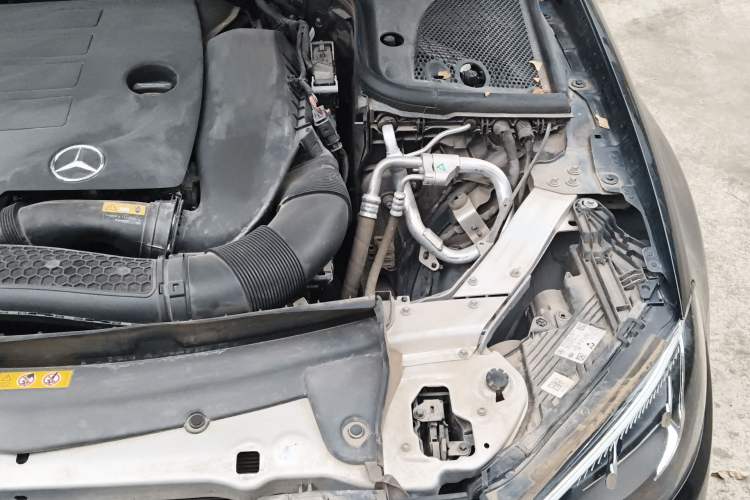 Used Mercedes-Benz E-Class 2021 Facelift E 260 L Engine Bay Left