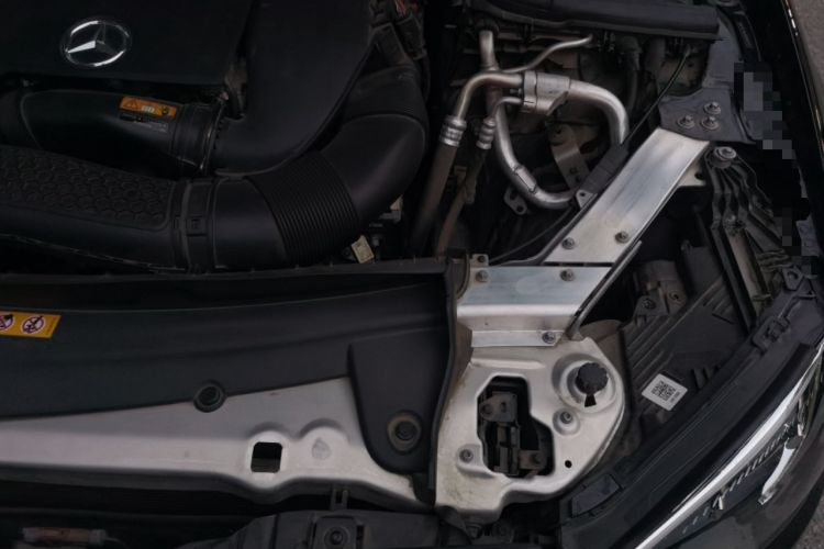 Used Mercedes-Benz E-Class 2021 Restyled E 300 L Luxury Edition Engine Bay Left