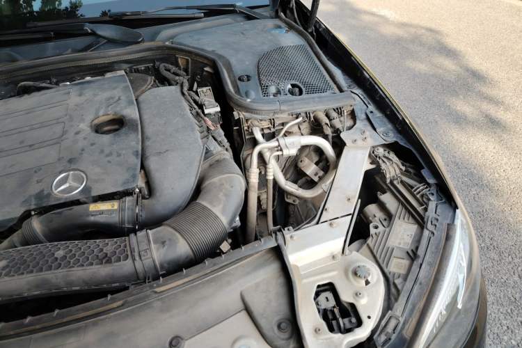 Used Mercedes-Benz E-Class 2021 E 300 L Sporty and Stylish Model Engine Bay Left