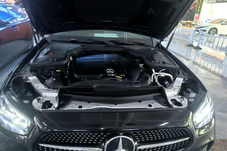 Used Mercedes-Benz E-Class 2021 Restyled E 300 L Sporty and Stylish Edition Engine Bay