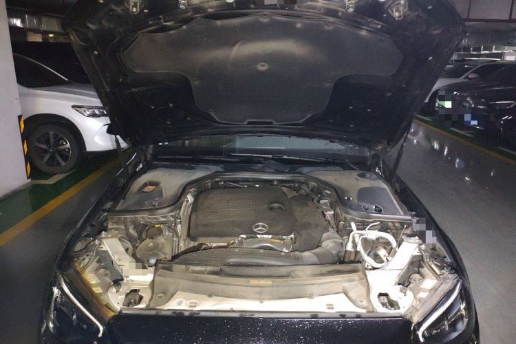 Used Mercedes-Benz E-Class 2021 Facelift E 300 L Stylish Edition Engine Bay