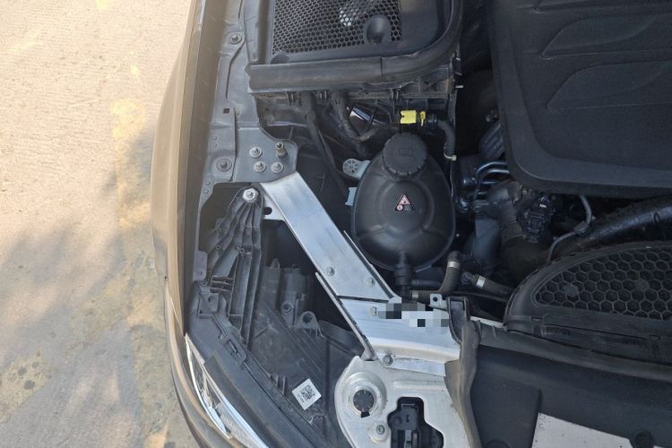 Used Mercedes-Benz E-Class 2021 Restyled E 300 L Sport Luxury Edition Engine Bay Right