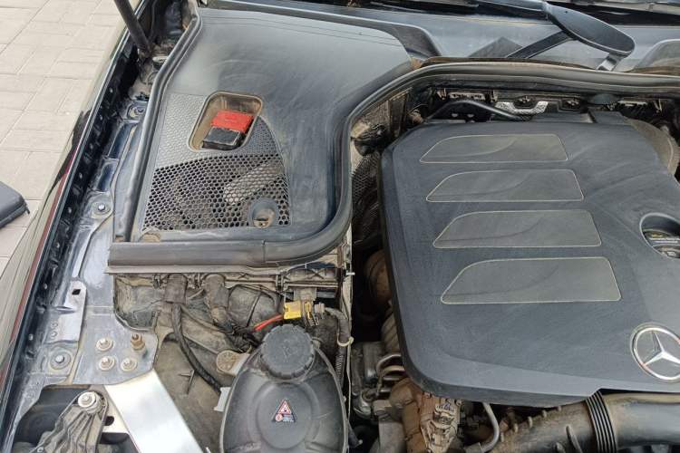 Used Mercedes-Benz E-Class 2021 Facelift E 300 L Stylish Edition Engine Bay Right