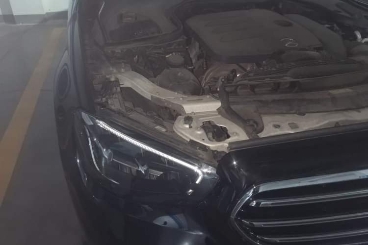 Used Mercedes-Benz E-Class 2021 E 300 L Luxury Model Engine Bay Right