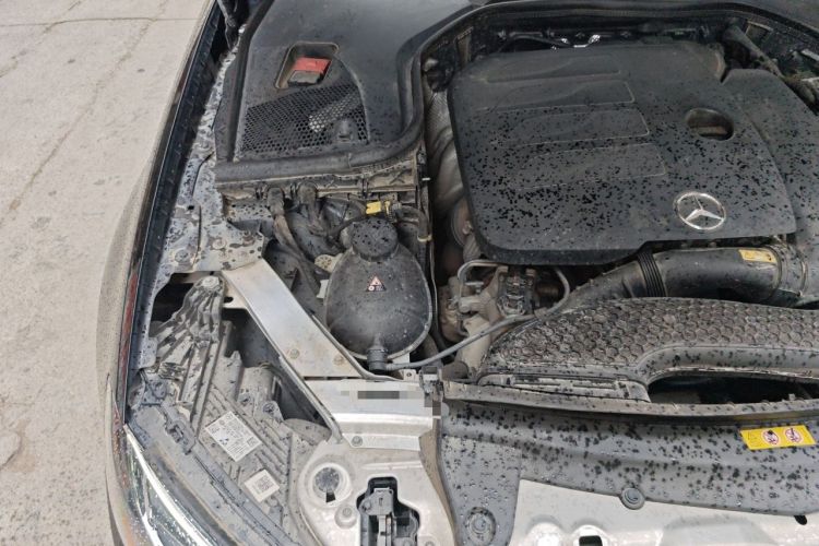 Used Mercedes-Benz E-Class 2021 E 260 L Engine Bay Right