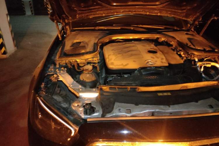 Used Mercedes-Benz E-Class 2021 Restyled E 300 L Luxury Edition Engine Bay Right