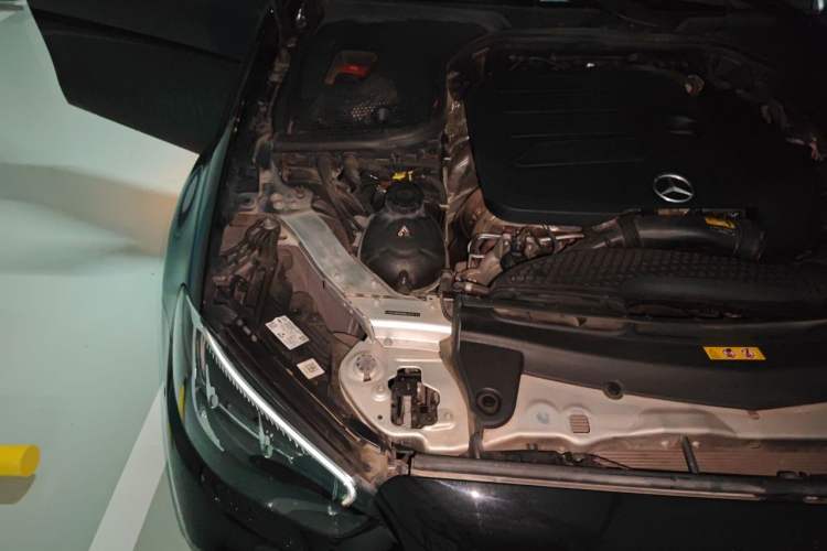 Used Mercedes-Benz E-Class 2021 E 300 L Sporty and Stylish Model Engine Bay Right
