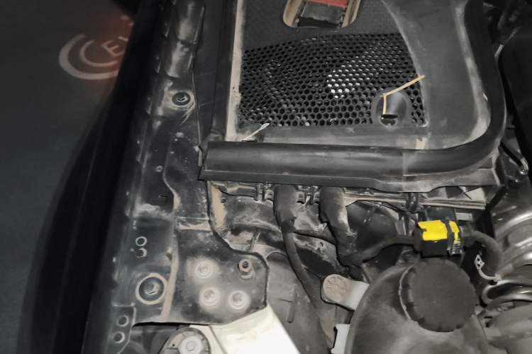 Used Mercedes-Benz E-Class 2021 Facelift E 260 L Engine Bay Right