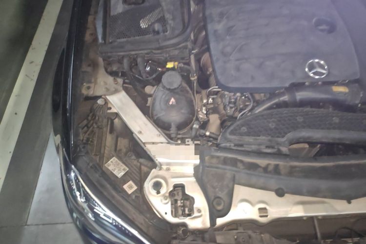 Used Mercedes-Benz E-Class 2021 Restyled E 300 L Sporty and Stylish Edition Engine Bay Right