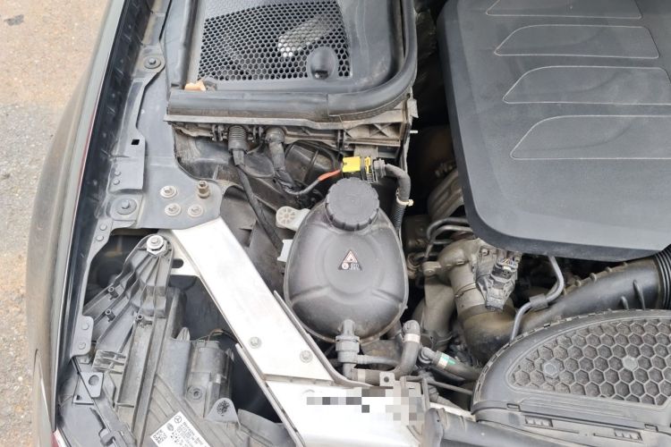 Used Mercedes-Benz E-Class 2021 E 300 L Sport Luxury Edition Engine Bay Right