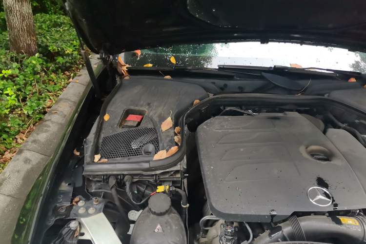 Used Mercedes-Benz E-Class 2021 E 300 L Sport Luxury Edition Engine Bay Right