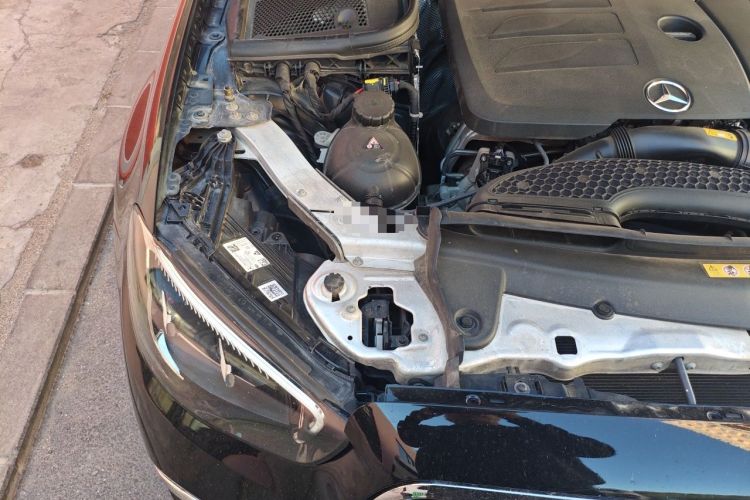 Used Mercedes-Benz E-Class 2021 E 260 Stylish Sports Edition Engine Bay Right