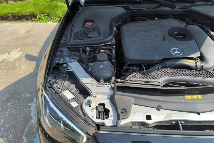 Used Mercedes-Benz E-Class 2021 E 300 L Sporty and Stylish Model Engine Bay Right